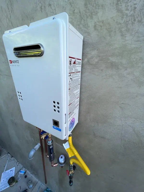 Tankless water heater installation for Birchwood Ponds homes